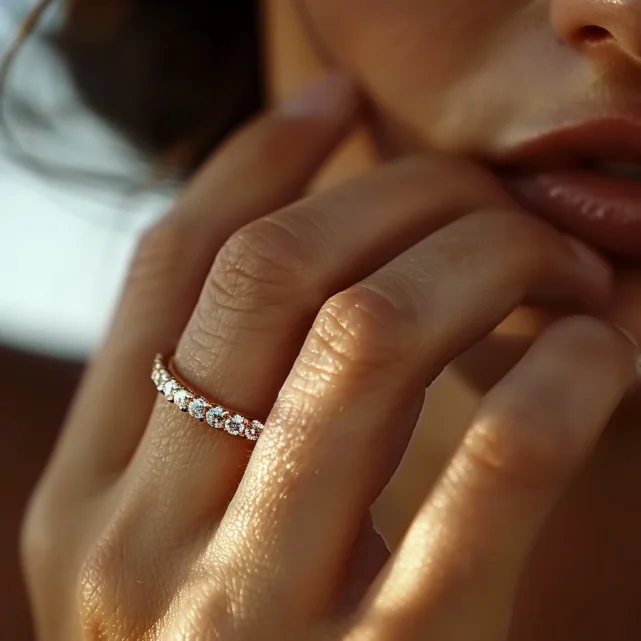 Eternity-Ring mit Brillanten – Trauringe bei Juwelier Stadler in Baden